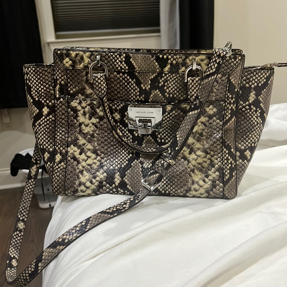 Michael Kors purse
